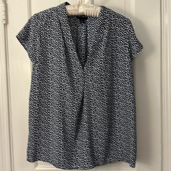 Halogen silky blouse - size medium - Picture 1 of 3